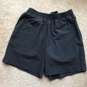 Outdoor Voices 7” shorts